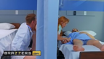 Foda Anal E Anal Com Uma Enfermeira Ruiva Em Um Ambiente Médico