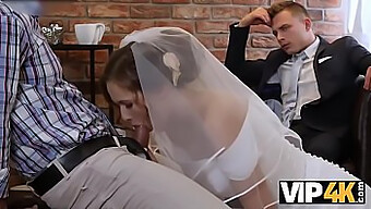 Un Novio Rico Sorprende A Su Novia Con Un Trío Caliente En La Noche De Su Boda