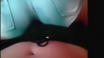 Vidéo Pov De L'Expérience De Sexe Oral D'Une Étudiante Avec Un Étalon Amateur